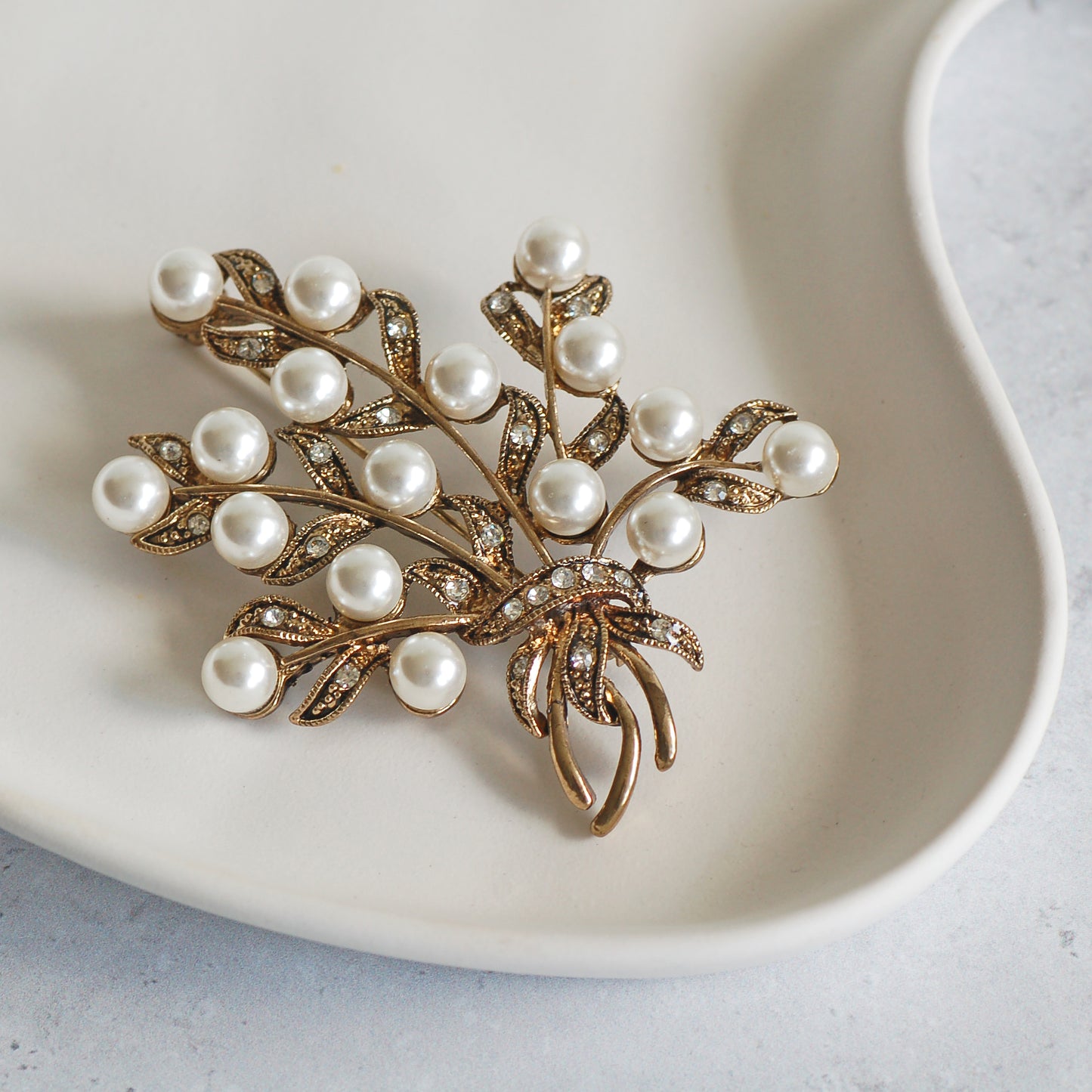 Gold Vintage Style Bouquet Brooch