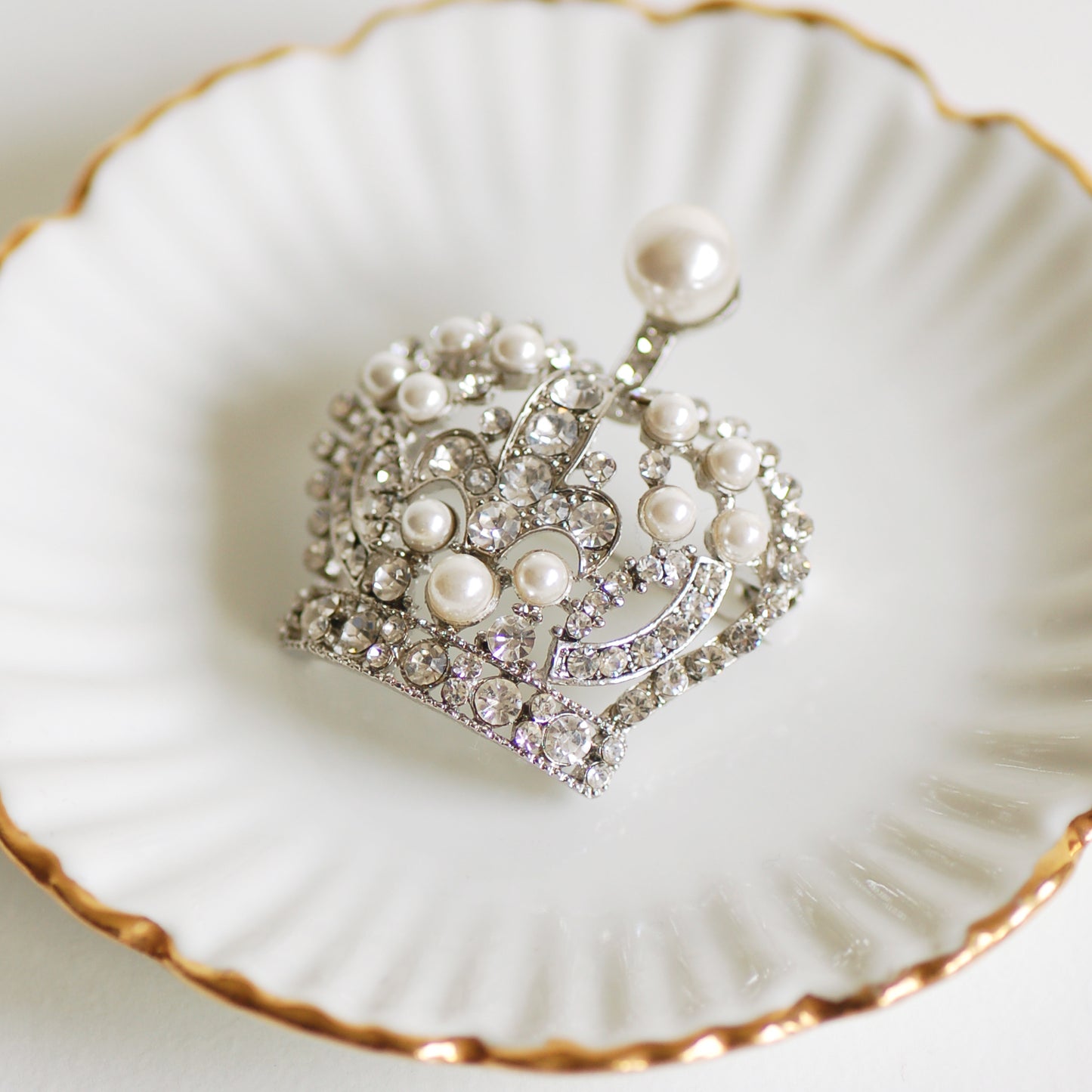 Vintage Style Pearl Crown Brooch