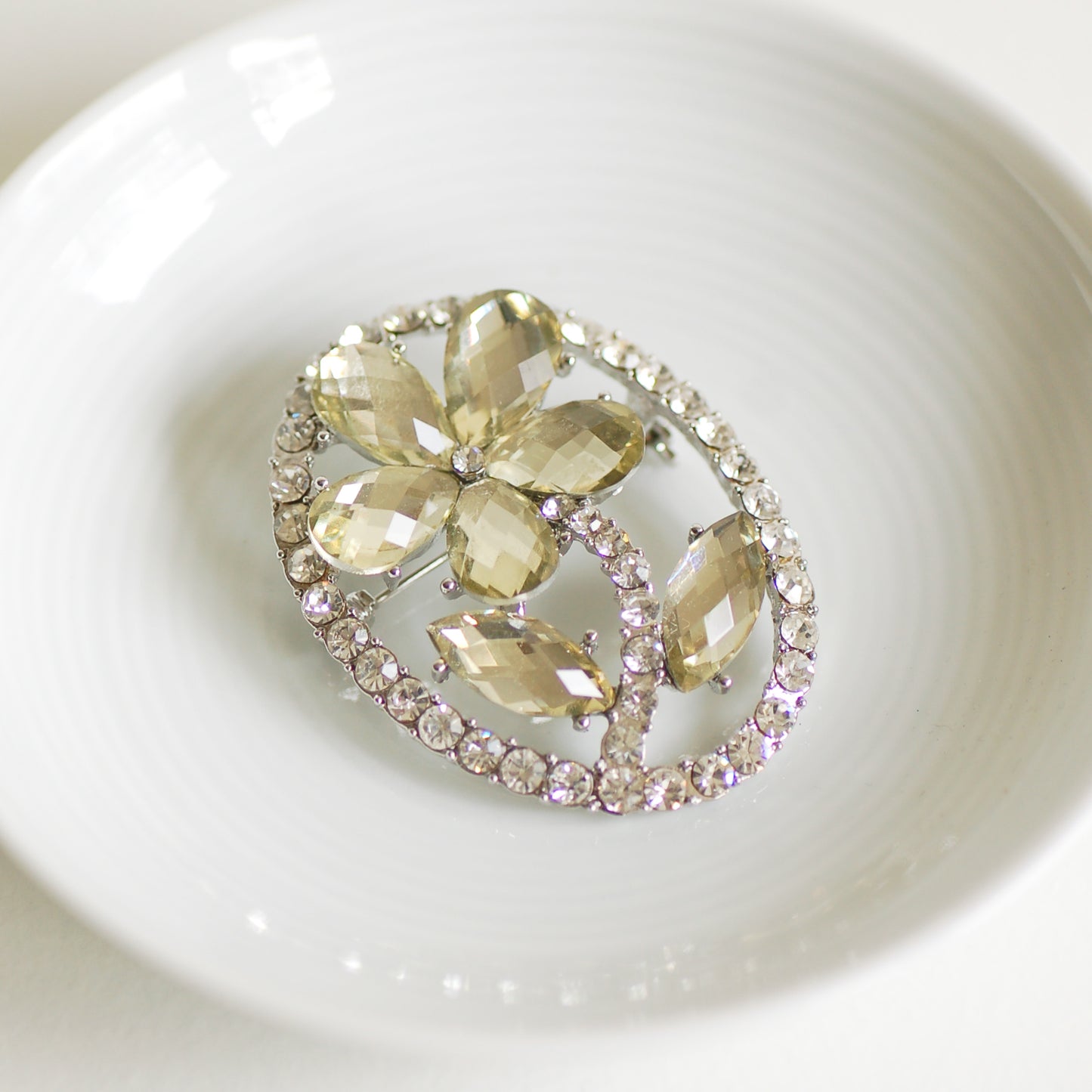 Vintage Style Flower Brooch