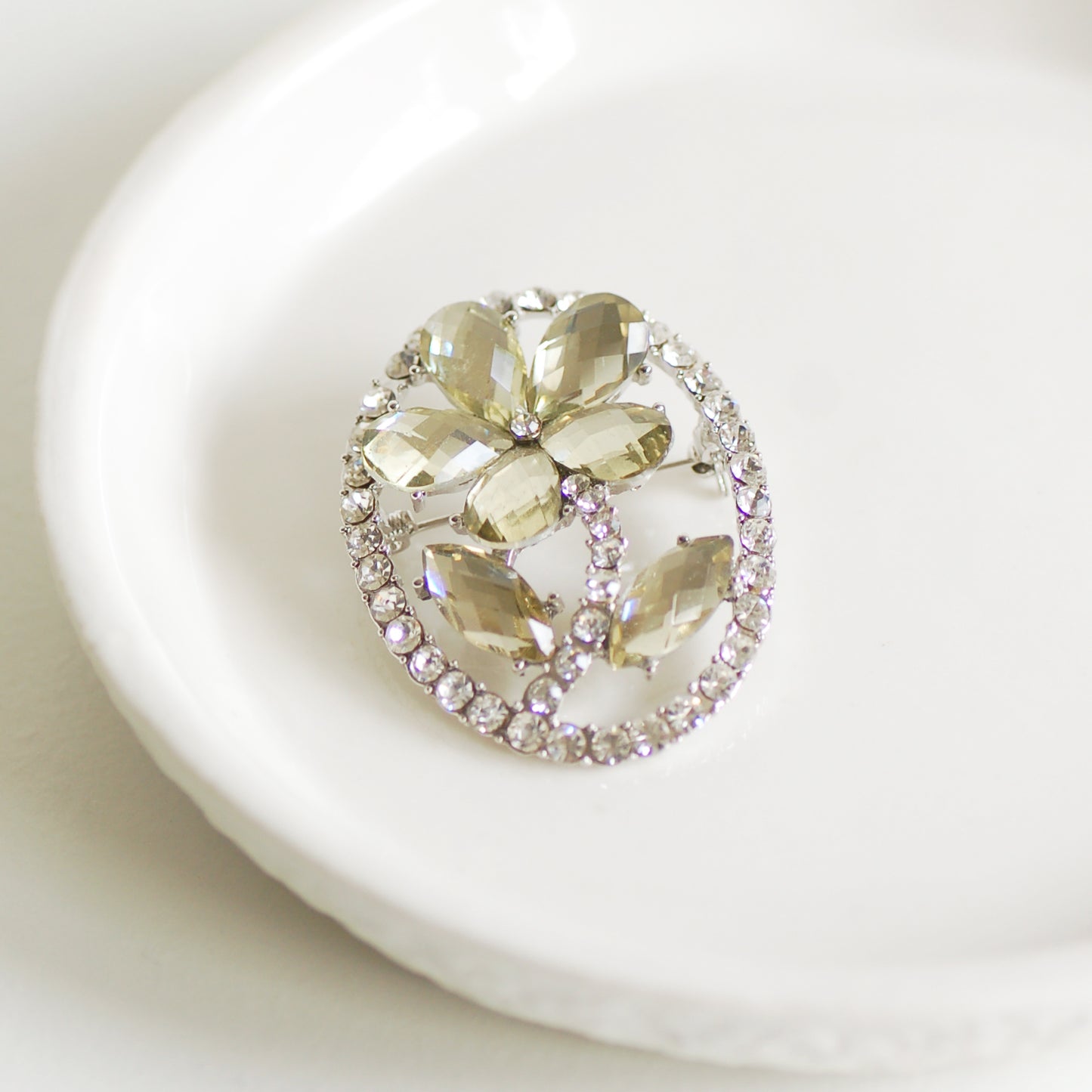 Vintage Style Flower Brooch