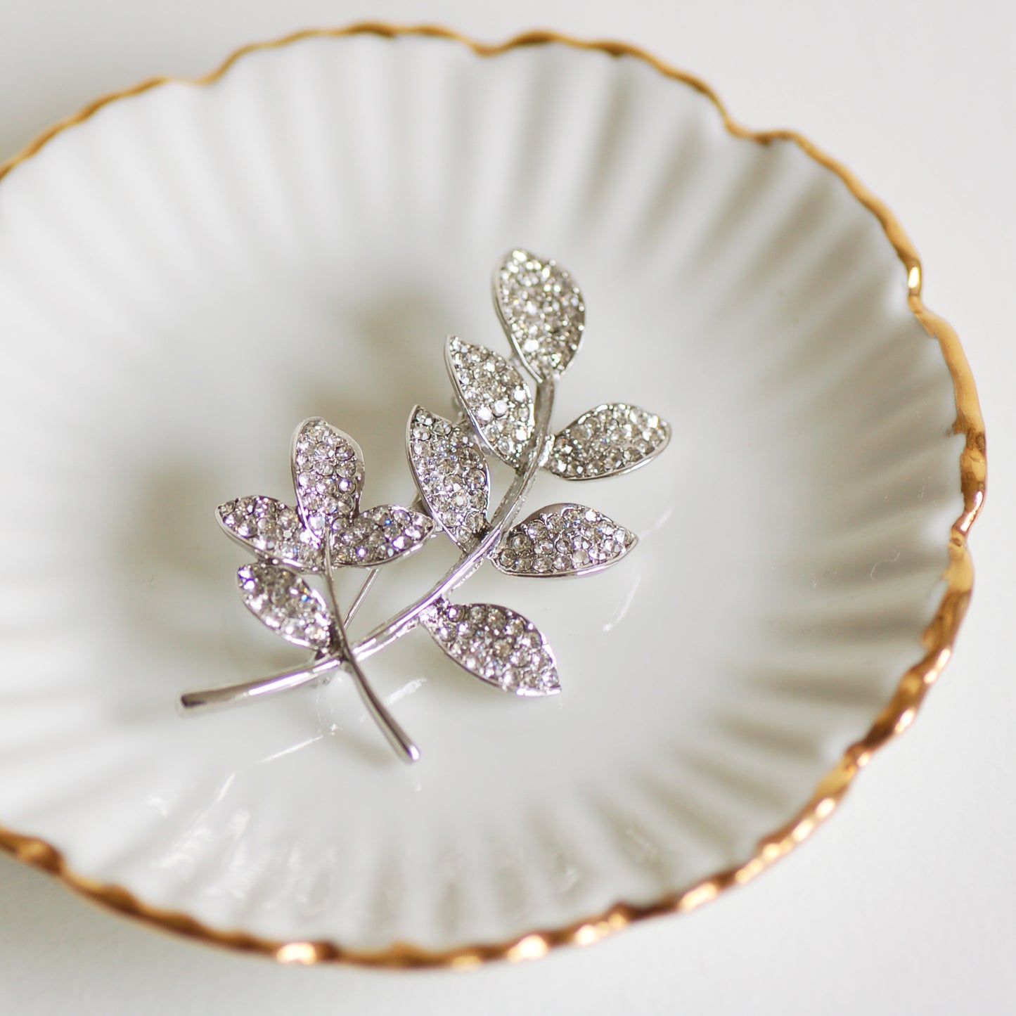 Vintage Style Leaf Brooch