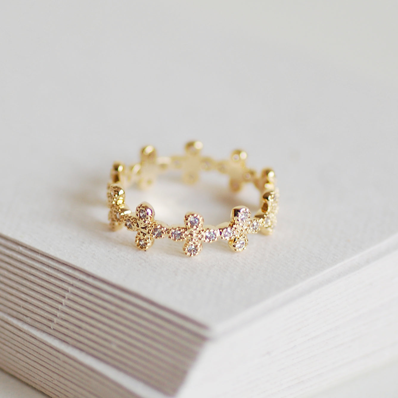 Dainty Gold Flower Ring