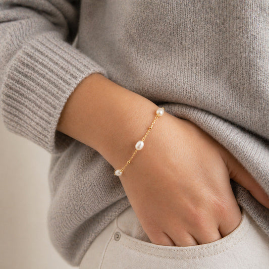 Gold and Pearl Bracelet