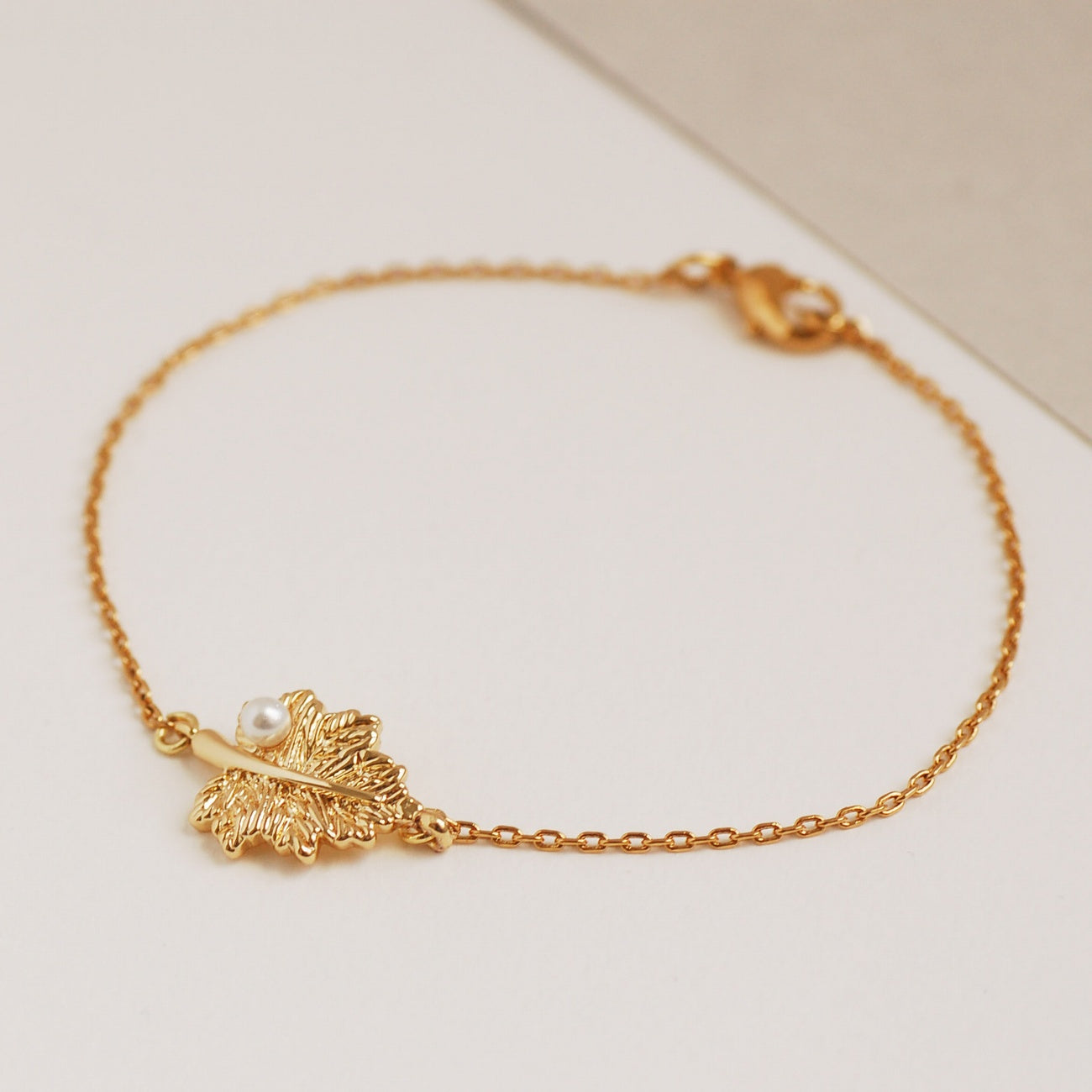 Delicate Gold Leaf Pearl Bracelet