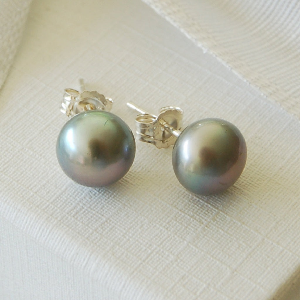 Freshwater Pearl Stud Earrings