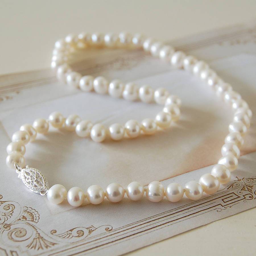Child's Vintage Style Pearl Necklace
