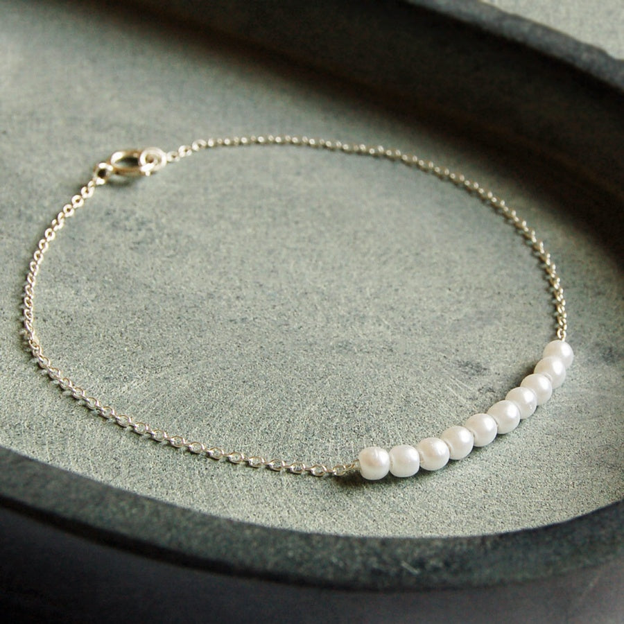Delicate Pearl Cluster Bracelet